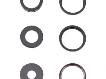 conjunto de lentes de cámaras traseras con carcasas negras para iPhone 14 pro, a2890