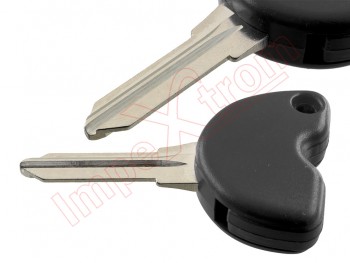 Generic product - Black right guide blade fixed key with hole for transponder for Piaggio motorcycles