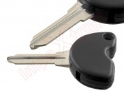 generic-product-black-right-guide-blade-fixed-key-with-hole-for-transponder-for-piaggio-motorcycles